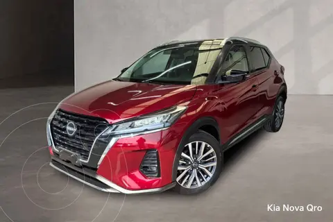 Nissan Kicks Platinum Bi-tono Aut usado (2022) color Rojo precio $360,000
