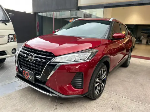 Nissan Kicks Advance usado (2025) color Rojo financiado en mensualidades(enganche $128,075 mensualidades desde $9,794)