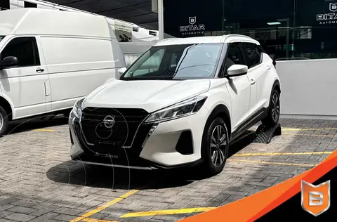 foto Nissan Kicks Advance Aut usado (2021) color Blanco precio $309,900