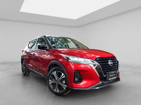 Nissan Kicks Platinum usado (2025) color Rojo precio $499,000