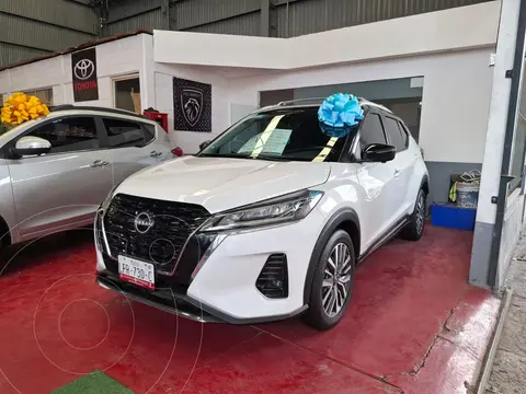 Nissan Kicks Platinum Aut usado (2022) color Blanco Perla financiado en mensualidades(enganche $87,500 mensualidades desde $7,900)