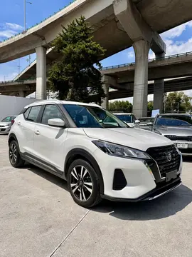 Nissan Kicks Advance usado (2023) color Blanco financiado en mensualidades(enganche $133,760 mensualidades desde $5,746)