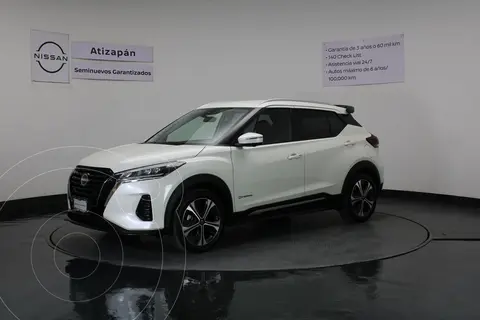 Nissan Kicks Platinum usado (2025) color Blanco precio $560,000