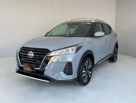 Nissan Kicks Advance usado (2023) color Gris precio $309,000
