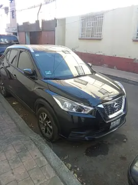 Nissan Kicks Sense usado (2018) color Negro precio $215,500