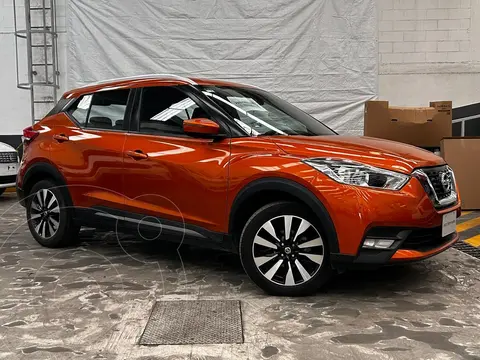 Nissan Kicks Exclusive Aut usado (2020) color Naranja precio $330,000