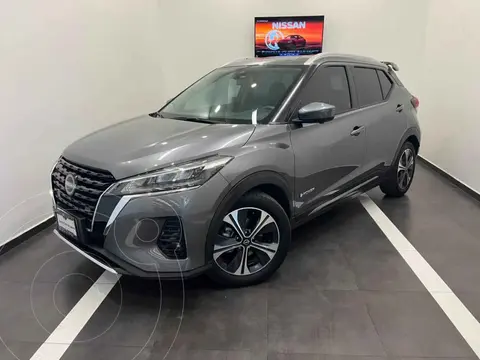 Nissan Kicks Platinum Aut usado (2023) color Gris financiado en mensualidades(enganche $90,200 mensualidades desde $8,898)