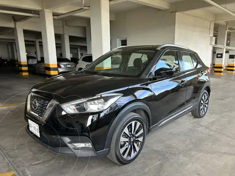 Nissan Kicks Advance Aut usado (2018) color Negro precio $230,000