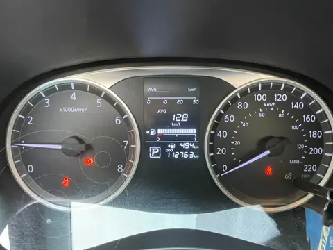 Nissan Kicks Advance Aut usado (2019) color Plata precio $240,000