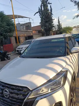 Nissan Kicks Advance usado (2021) color Blanco precio $275,000