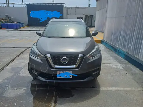 Nissan Kicks  Exclusive CVT usado (2021) color Gris precio u$s15,000