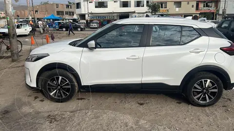 Nissan Kicks  Sense usado (2022) color Blanco precio u$s17,000