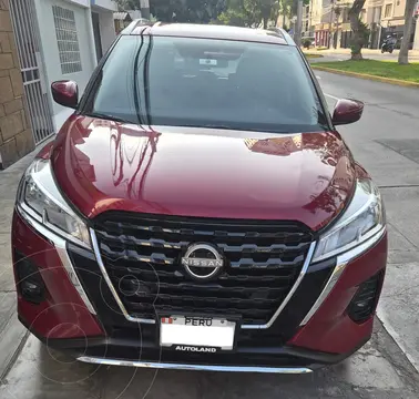 Nissan Kicks  Advance usado (2023) color Rojo precio u$s17,000