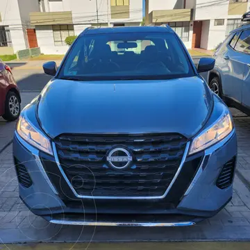 Nissan Kicks  Sense usado (2024) color Gris precio u$s18,500