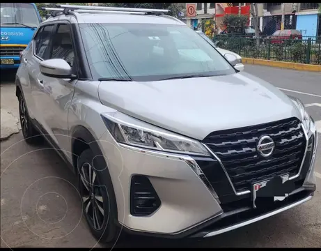 Nissan Kicks  Advance usado (2021) color Plata precio u$s17,300