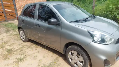 Nissan March Active usado (2018) color Gris Plata precio $2.900.000