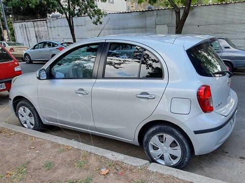 Nissan March Active usado (2014) color Plata precio $1.890.000