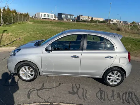 Nissan March Advance Media Tech usado (2015) color Plata precio $12.000.000