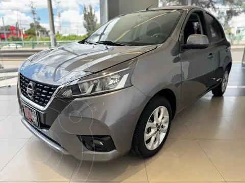 Nissan March Advance usado (2023) color Gris financiado en mensualidades(enganche $69,215 mensualidades desde $5,293)