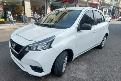 Nissan March Sense Aut usado (2022) color Blanco precio $190,000
