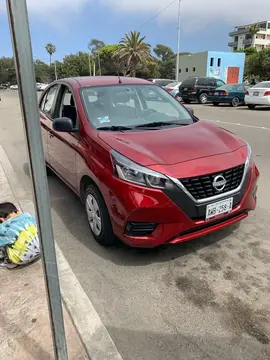 Nissan March Sense  Aut usado (2022) color Rojo precio $190,000