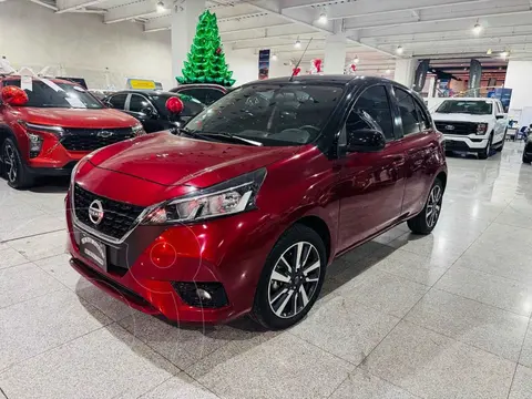 Nissan March Exclusive Aut usado (2023) color Rojo financiado en mensualidades(enganche $73,575 mensualidades desde $5,629)