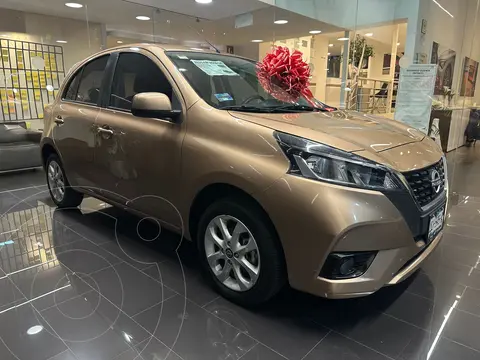 Nissan March Advance usado (2023) color rosa precio $269,800