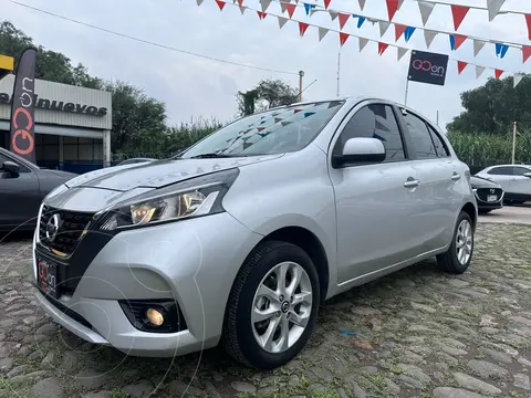 Nissan March Advance usado (2021) color plateado precio $230,000
