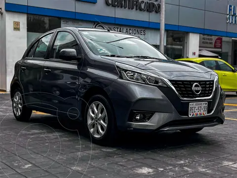 Nissan March Advance usado (2022) color Gris precio $235,000