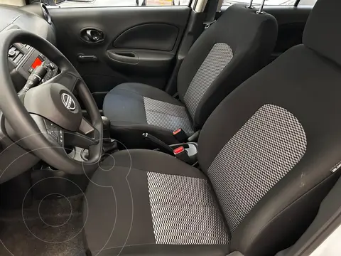 Nissan March Sense usado (2023) color Blanco precio $276,612