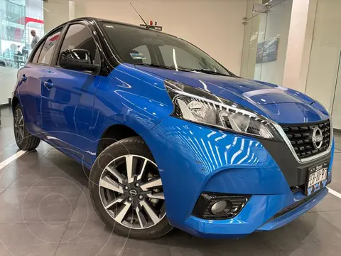 Nissan March Exclusive Bi-tono usado (2023) color Azul precio $310,000