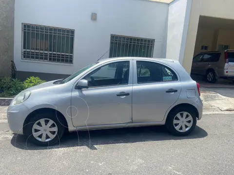 Nissan March Advance usado (2012) color Plata precio $100,000