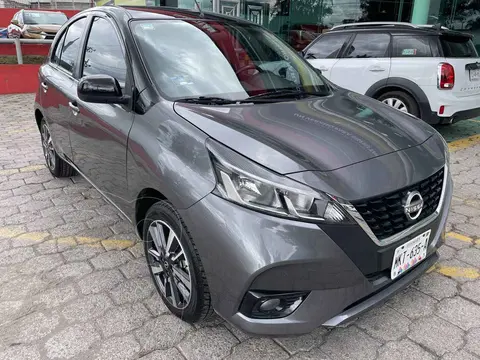 Nissan March Exclusive Aut usado (2023) color Gris precio $270,000