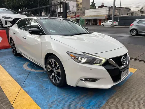 Nissan Maxima 3.5 Exclusive usado (2018) color Blanco financiado en mensualidades(enganche $84,000 mensualidades desde $10,542)