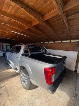 Nissan Navara 2.3D DC LE 4x4 Aut usado (2021) color Gris precio $21.600.000