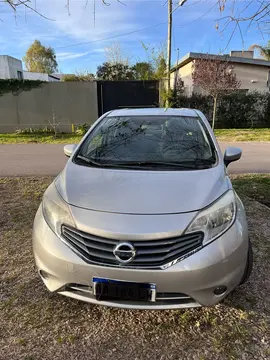 Nissan Note Exclusive CVT usado (2016) color Gris precio $14.000.000