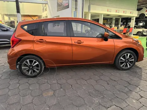 foto Nissan Note Advance Aut usado (2019) color Naranja precio $240,000