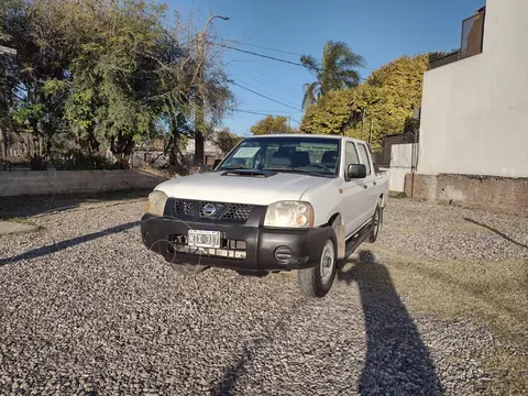 Nissan NP 300 Frontier 2.5 usado (2013) color Blanco precio $12.000.000