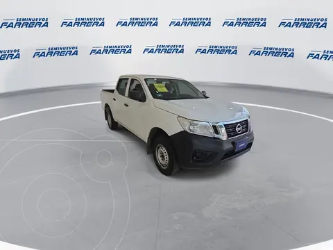 Nissan NP300 Doble Cabina SE A/A Paq. de Seg. usado (2020) color Blanco financiado en mensualidades(enganche $92,750 mensualidades desde $7,693)