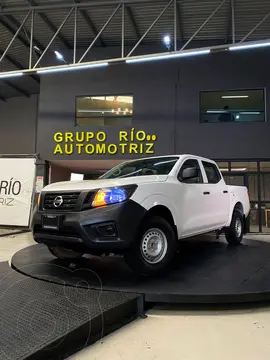 Nissan NP300 Doble Cabina SE A/A Paq. de Seg. usado (2018) color Blanco precio $289,000