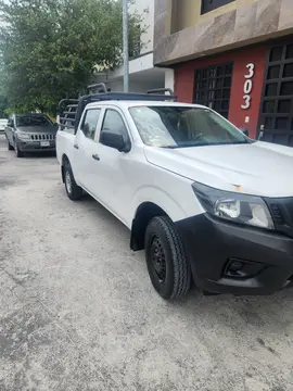 Nissan NP300 Doble Cabina S usado (2018) color Blanco precio $320,000