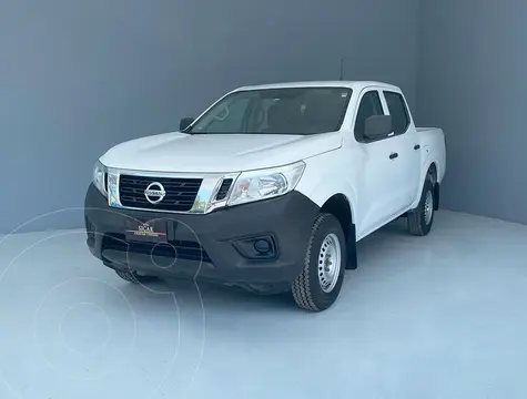 Nissan NP300 Doble Cabina SE A/A Paq. de Seg. usado (2020) color Blanco precio $299,000