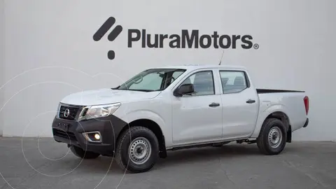 Nissan NP300 Doble Cabina SE A/A Paq. de Seg. usado (2020) color Blanco financiado en mensualidades(enganche $72,380 mensualidades desde $6,167)