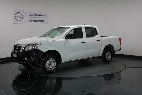 Nissan NP300 Doble Cabina SE A/A Paq. de Seg. usado (2020) color Blanco precio $349,000