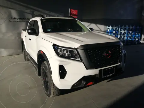 Nissan NP300 Frontier LE Diesel 4x4 A/A Aut usado (2023) color Blanco financiado en mensualidades(enganche $254,955 mensualidades desde $12,167)