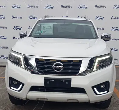 Nissan NP300 Frontier LE Platinum A/A usado (2020) color Blanco financiado en mensualidades(enganche $100,760 mensualidades desde $11,428)