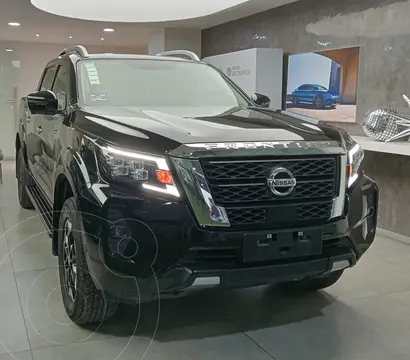 Nissan NP300 Frontier LE Platinum A/A usado (2021) color Negro financiado en mensualidades(enganche $80,000 mensualidades desde $12,000)