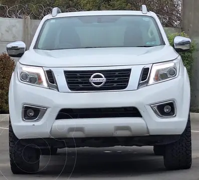 Nissan NP300 2.3L 4x4 C/D usado (2018) color Blanco precio $16.900.000