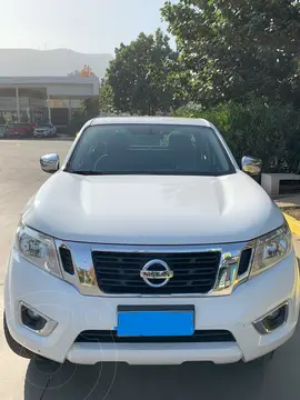 Nissan NP300 2.3L 4x4 C/D usado (2018) color Blanco precio $13.500.000