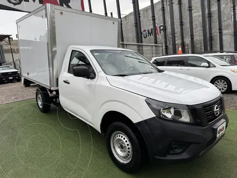 Nissan NP300 2.4L Chasis usado (2016) color Blanco precio $264,999